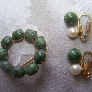 Vintage Pin Clip Earring Set Green Jade Pearl